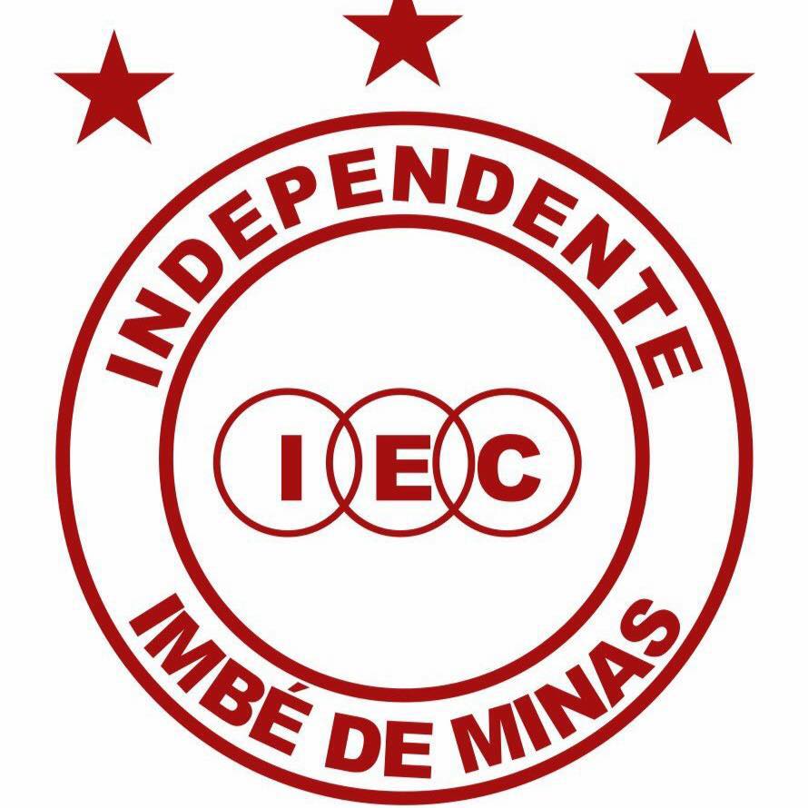 Time do Independente E.C. de Imbé de Minas posando para foto em campo.