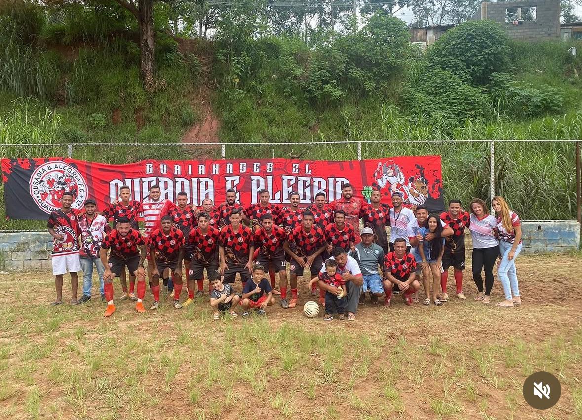 Elenco do Ousadia & Alegria em jogo na Zona Leste